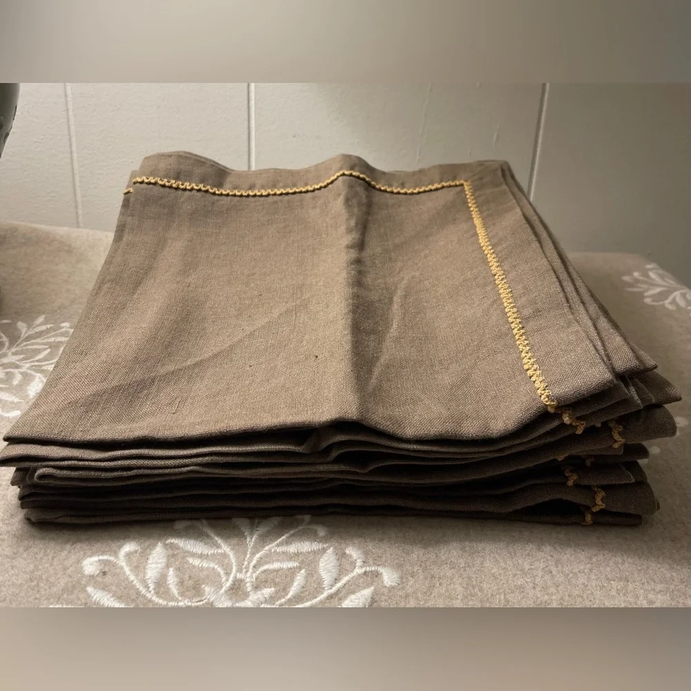 Set of 12  Linen Cocktail Napkins 21”x 21” Set of 12 Linen Placemats 19.5”x13.5” - Picture 3 of 14